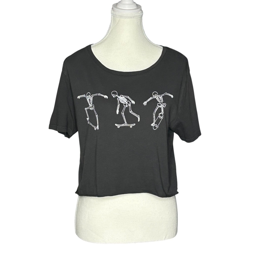 Full Tilt Womens Black Skeleton Skateboard Graphic Cropped T-Shirt Size S
